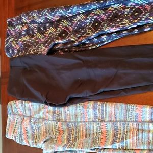 Knockout by Victoria Secret leggings x 3